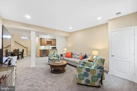 $905,000 | 710 Drake Way, Annapolis, MD 21401
