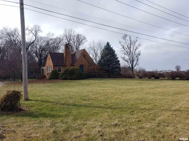 $299,999 | 8300 Highway 150, Coal Valley, IL 61240
