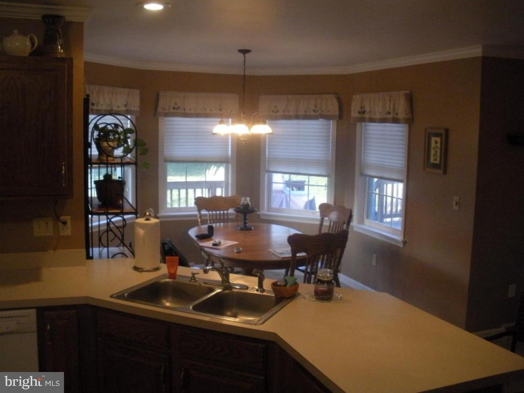 68 Ridings Way Lititz, PA 17543 - Photo 4 of 17