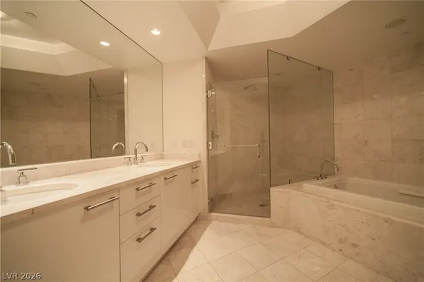 $4,000 | 222 Karen Avenue, Unit 3504, Las Vegas, NV 89109