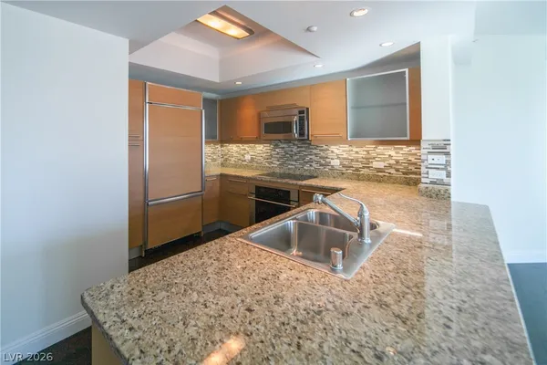 $4,000 | 222 Karen Avenue, Unit 3504, Las Vegas, NV 89109