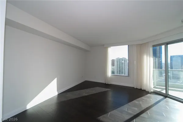 $4,000 | 222 Karen Avenue, Unit 3504, Las Vegas, NV 89109