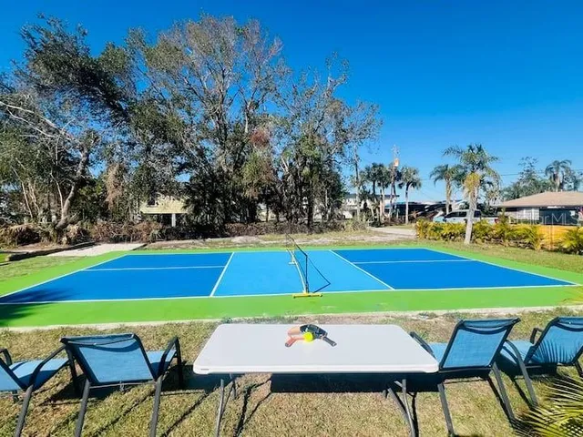 $999,900 | 812 Tropical Drive, Bradenton, FL 34208