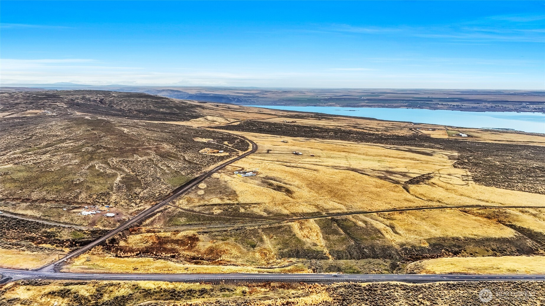 1 Banks Lk Vw Road Coulee City, WA 99115 - Photo 8 of 17 a view of an ocean