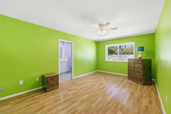 $525,000 | 9829 Northwest 2nd Court, Plantation, FL 33324