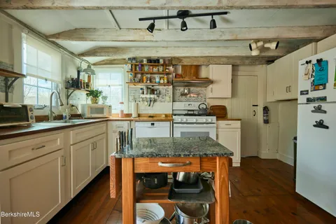 $499,000 | 220 North Plain Road, Great Barrington, MA 01230