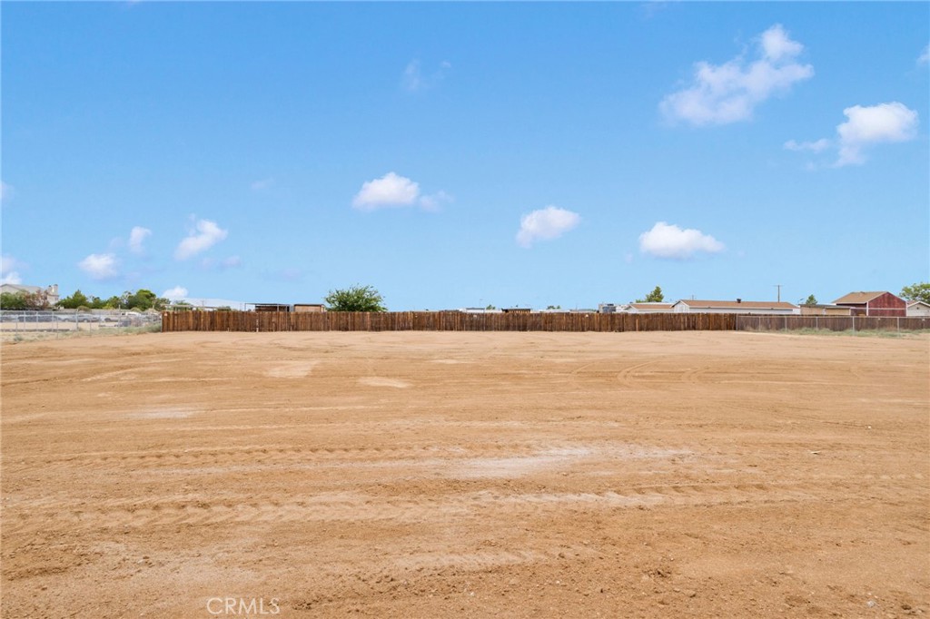 12584 Mesquite Road Apple Valley, CA 92308 - Photo 32 of 44 a view of an ocean