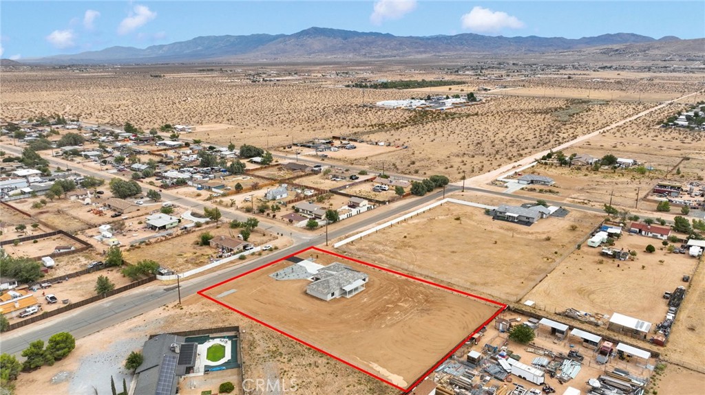 12584 Mesquite Road Apple Valley, CA 92308 - Photo 43 of 44 a view of an ocean