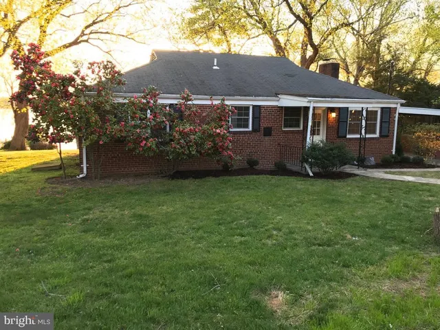 $3,700 | 9611 Potomac Drive, Fort Washington, MD 20744