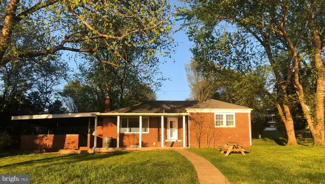 $3,700 | 9611 Potomac Drive, Fort Washington, MD 20744