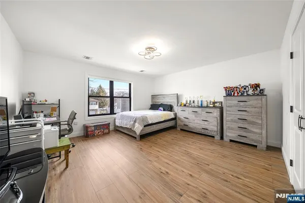 $1,359,000 | 129 Rivervale Road, River Vale, NJ 07675