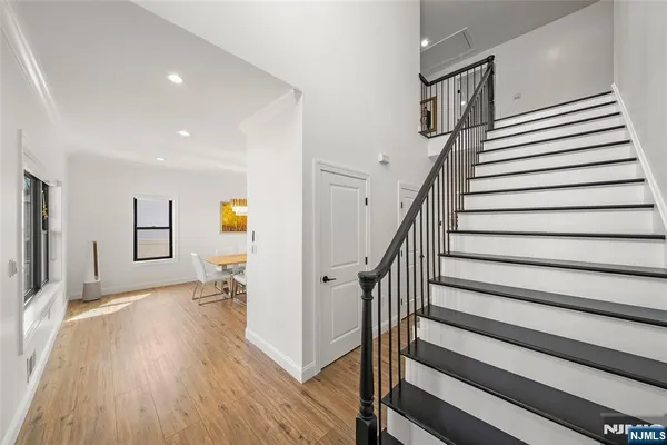 $1,359,000 | 129 Rivervale Road, River Vale, NJ 07675