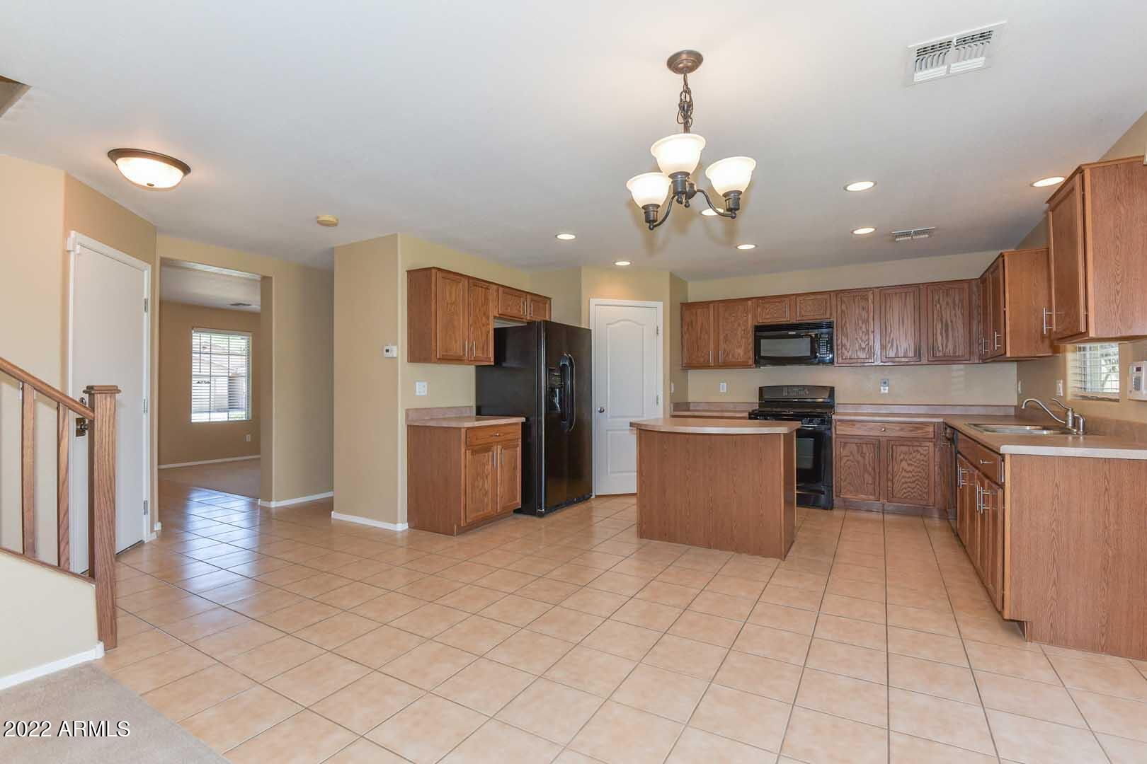 17682 West Red Bird Road Surprise, AZ 85387 - Photo 6 of 42 Breakfast Room-Kitchen