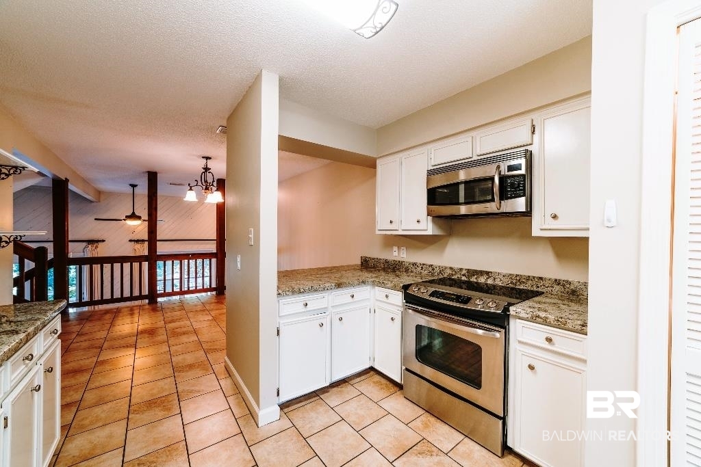 6517 Cedar Bend Court, Unit F Mobile, AL 36608 - Photo 10 of 24