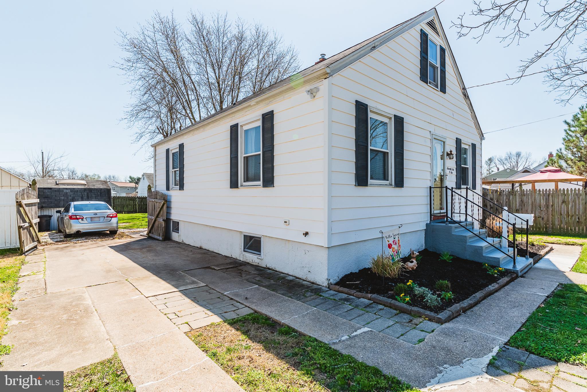 7606 Maple Road Baltimore, MD 21222 - Photo 3 of 35