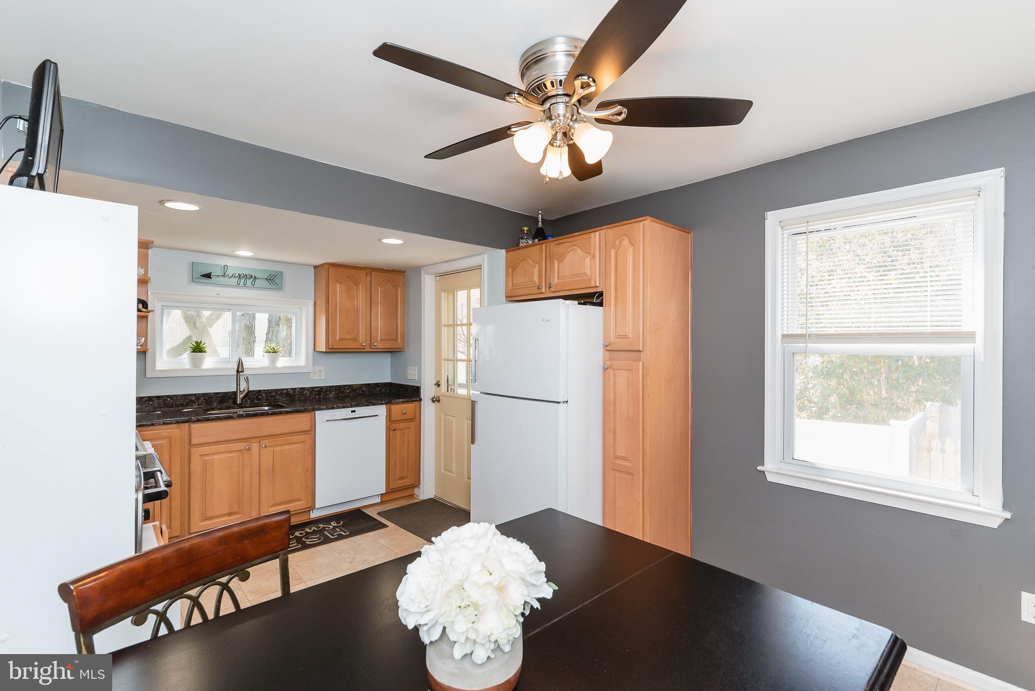 7606 Maple Road Baltimore, MD 21222 - Photo 9 of 35