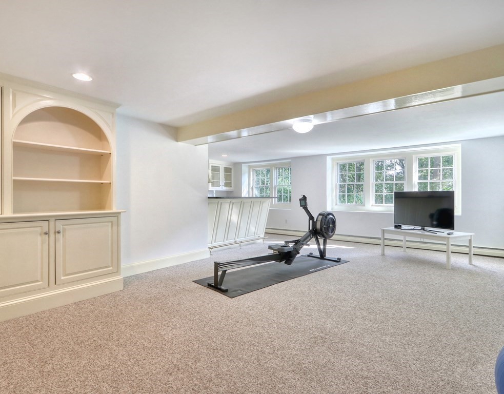 34 Round Hill Road Lincoln, MA 01773 - Photo 26 of 37