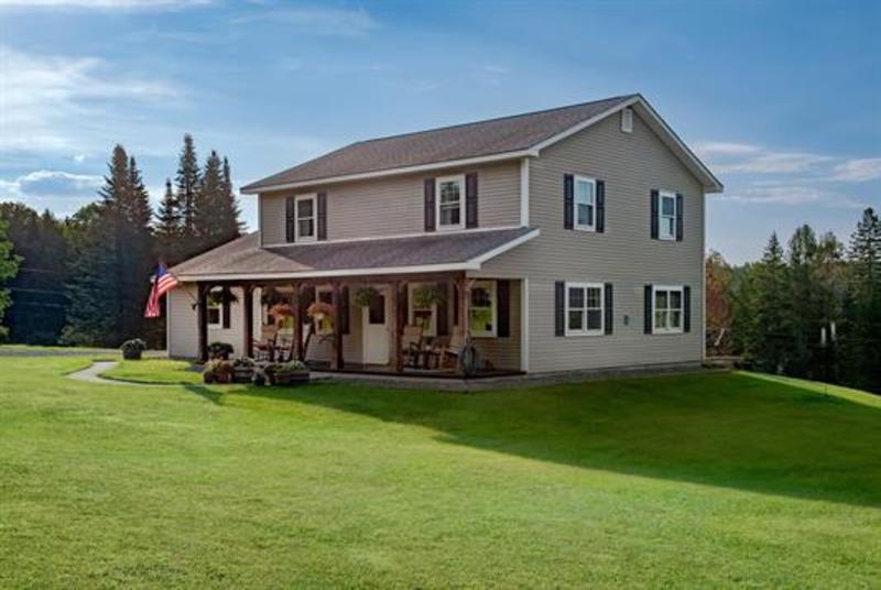 130 Center Road Hardwick, VT 05843 - Photo 1 of 54