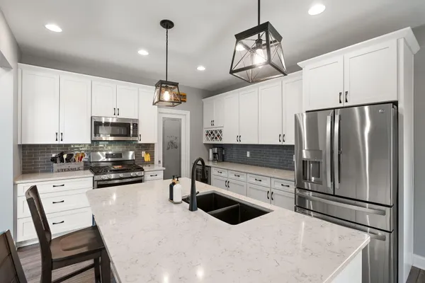 $638,900 | 512 West Joliet Street, Crown Point, IN 46307