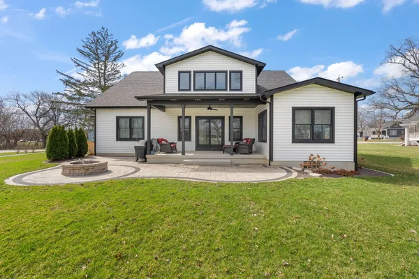 $638,900 | 512 West Joliet Street, Crown Point, IN 46307