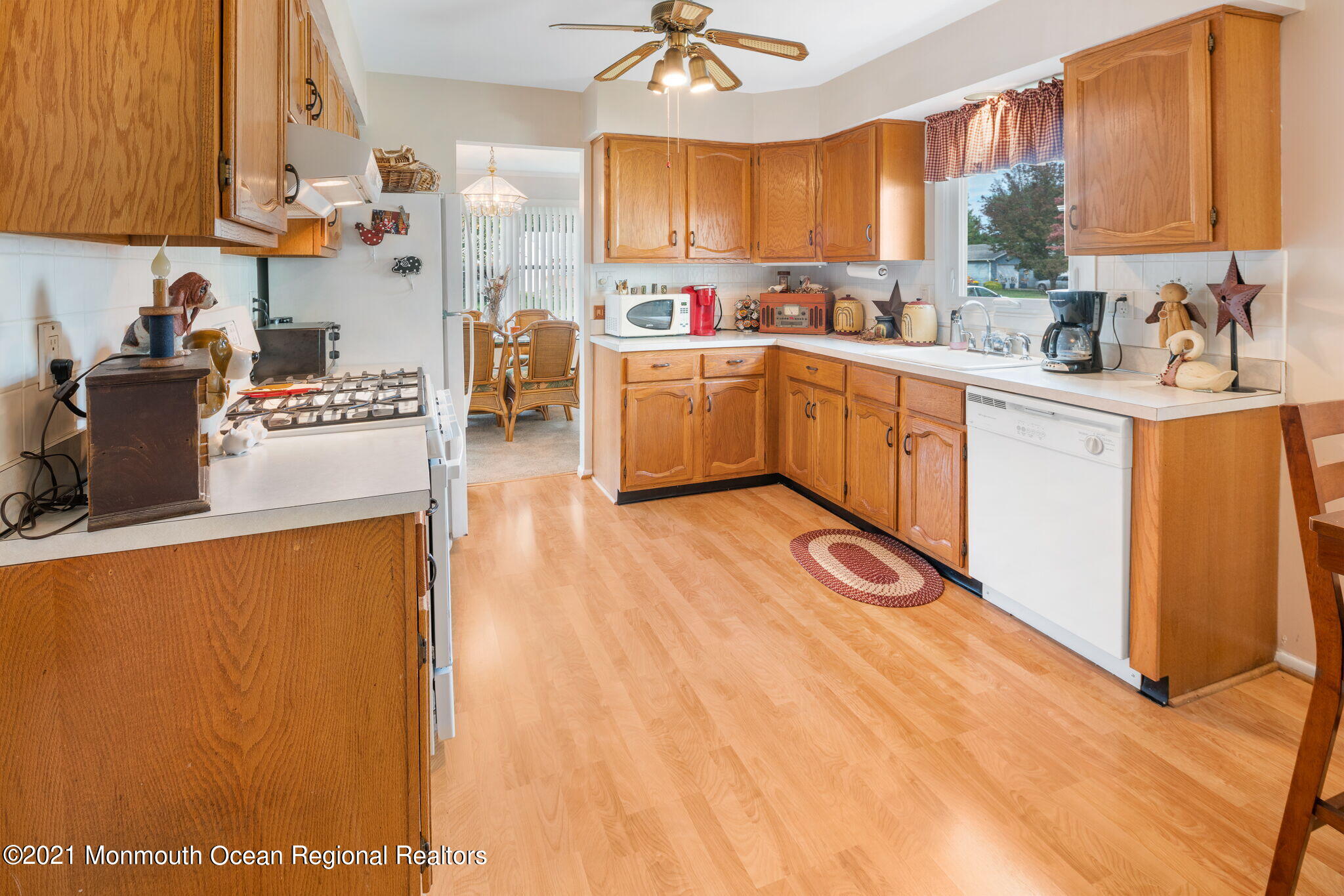 27 Meadowbrook Road Brick, NJ 08723 - Photo 20 of 29 031-original-photo