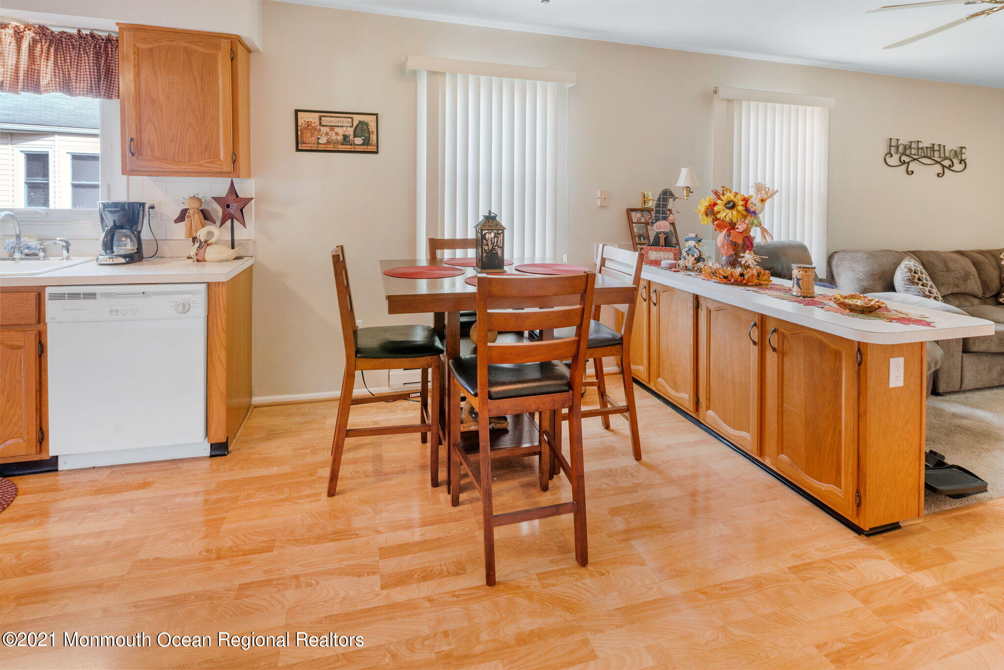 27 Meadowbrook Road Brick, NJ 08723 - Photo 23 of 29 035-original-photo