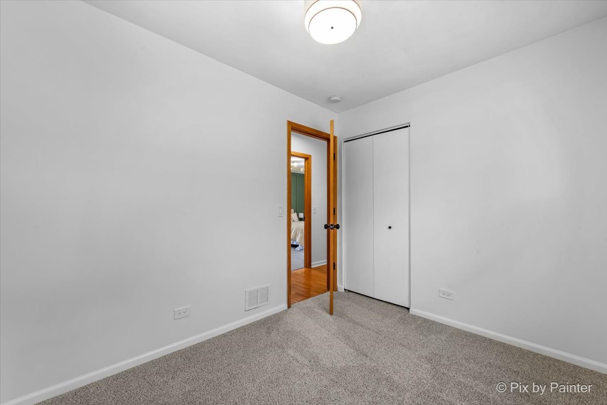 1422 Ridgeway Street Round Lake Beach, IL 60073 - Photo 16 of 26 Gallery Image 16