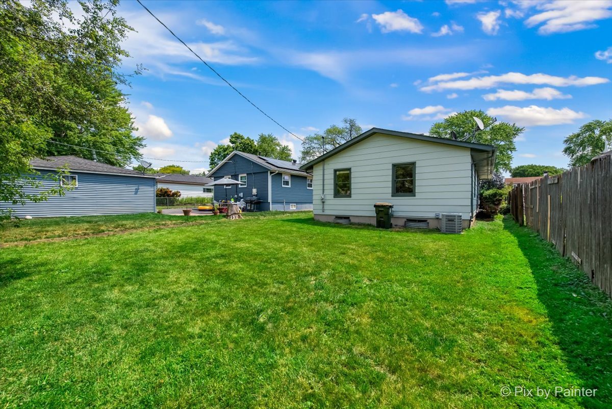1422 Ridgeway Street Round Lake Beach, IL 60073 - Photo 24 of 26 Gallery Image 24