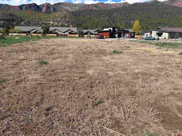 a view of outdoor space with city view