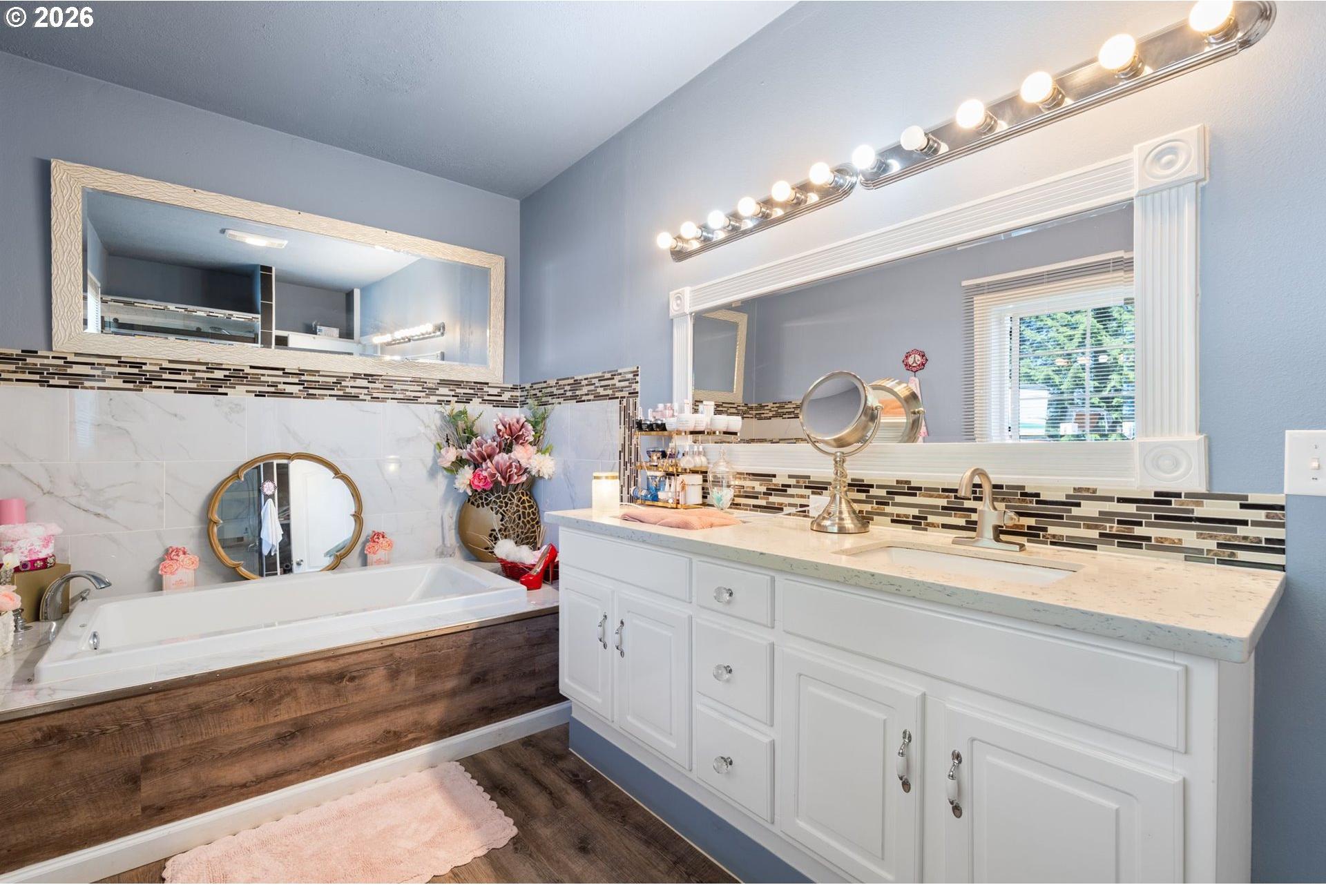 1407 Slide Creek Road Longview, WA 98632 - Photo 20 of 44 Gallery Image 20