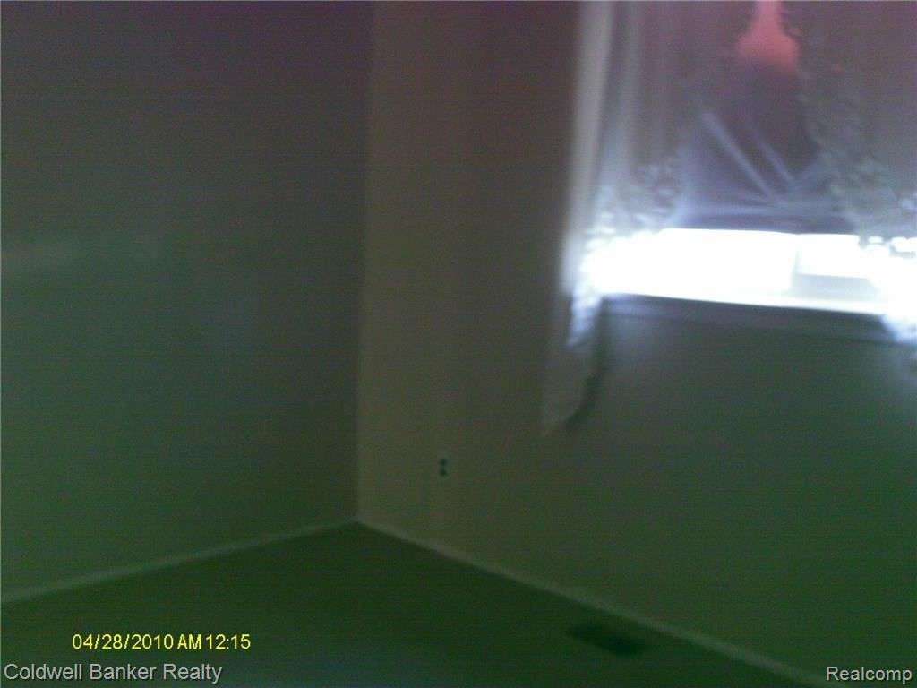32439 Hayes Road Warren, MI 48088 - Photo 17 of 25 Gallery Image 17