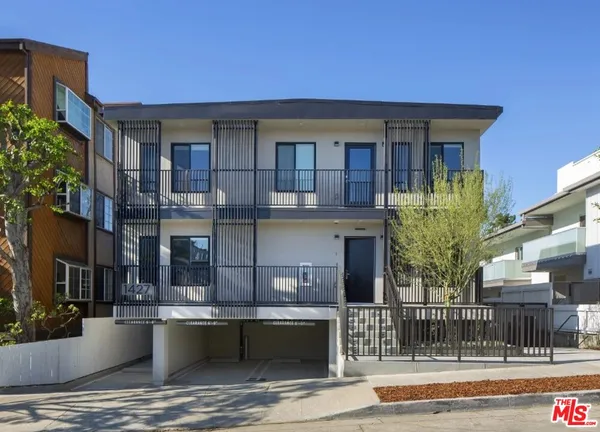 a view of house with a outdoor space
