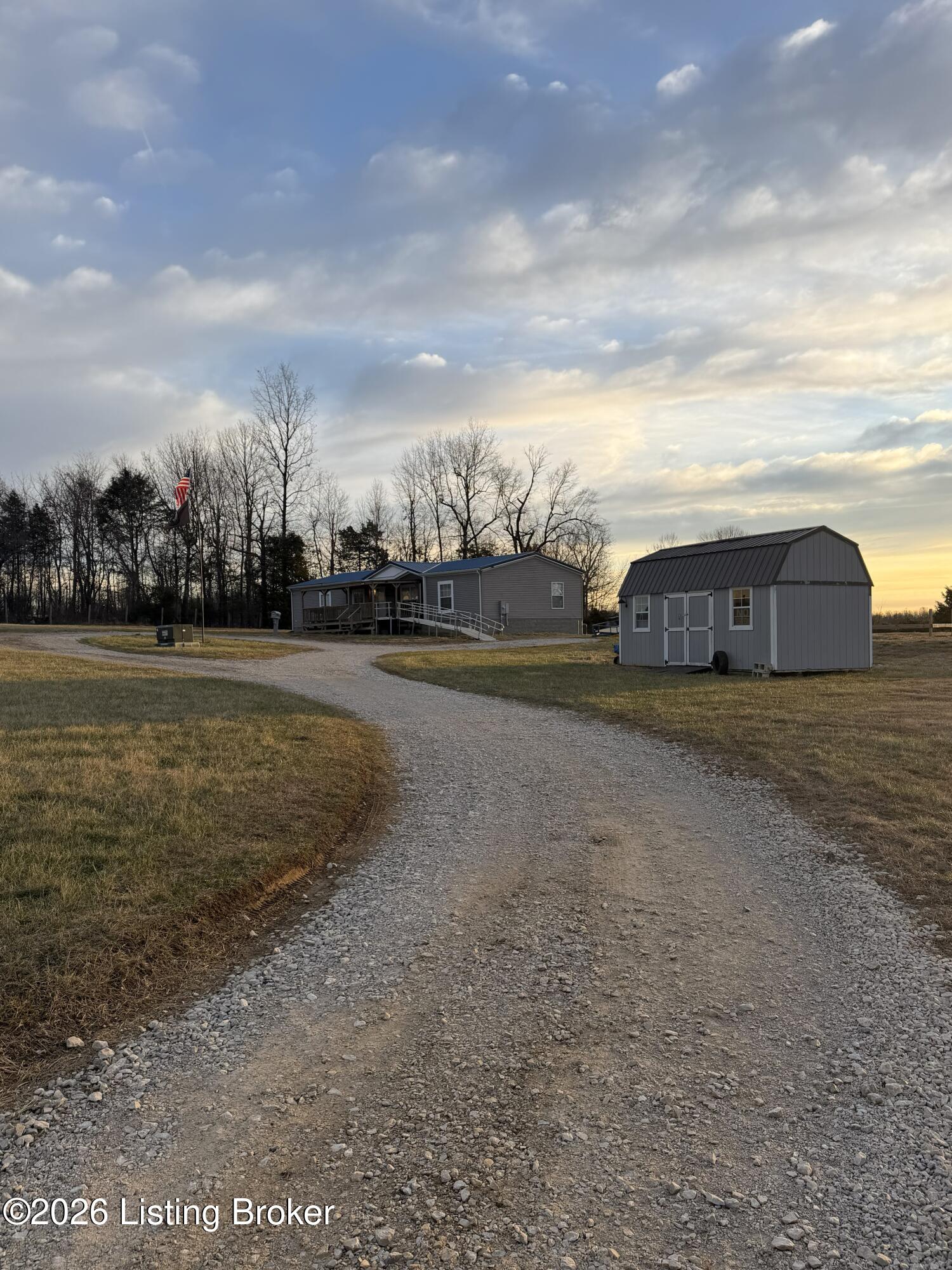 1820 Wax Road Clarkson, KY 42726 - Photo 2 of 35 waxx03