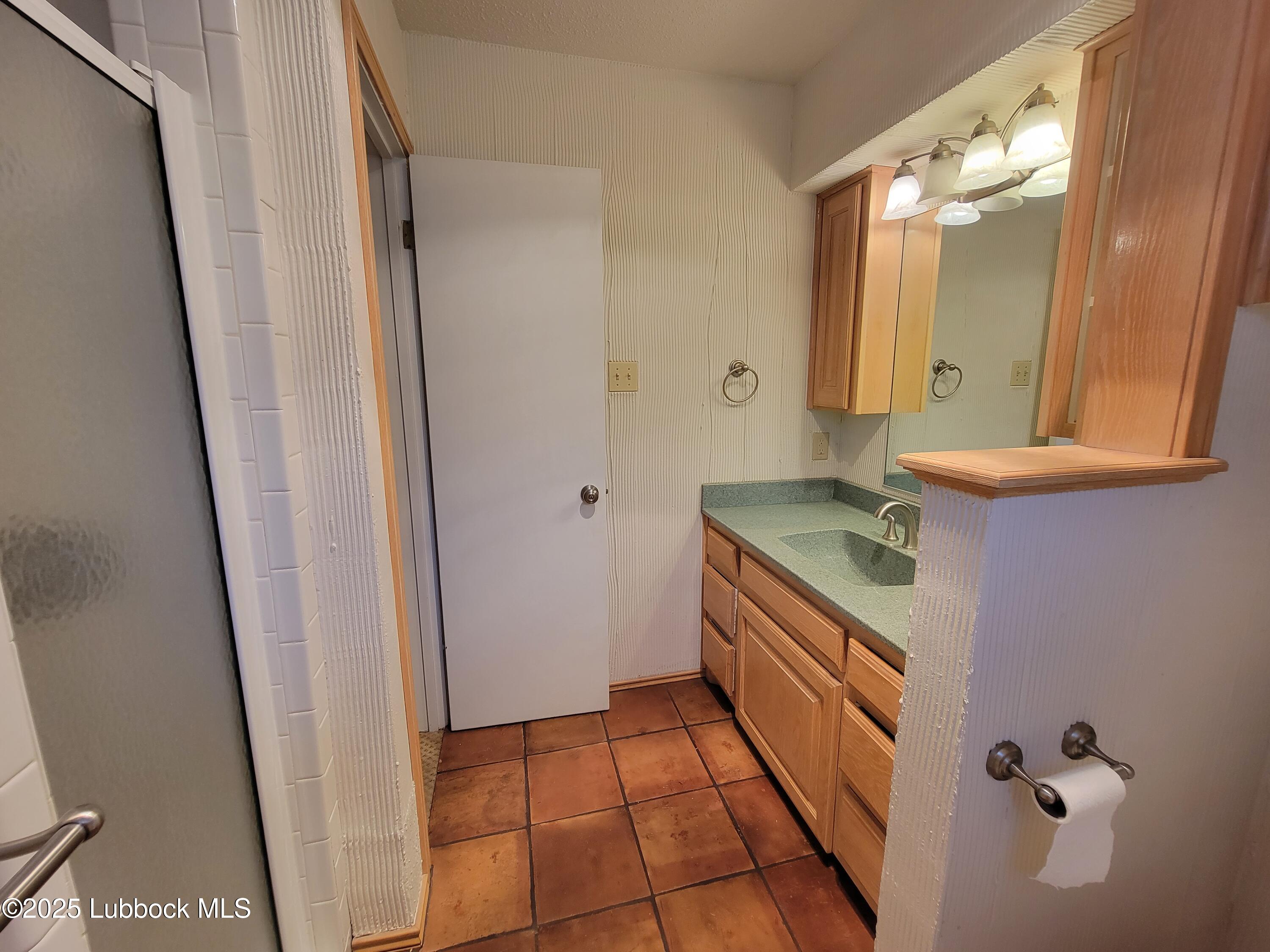 3206 69th Street Lubbock, TX 79413 - Photo 15 of 25 20230415_134343