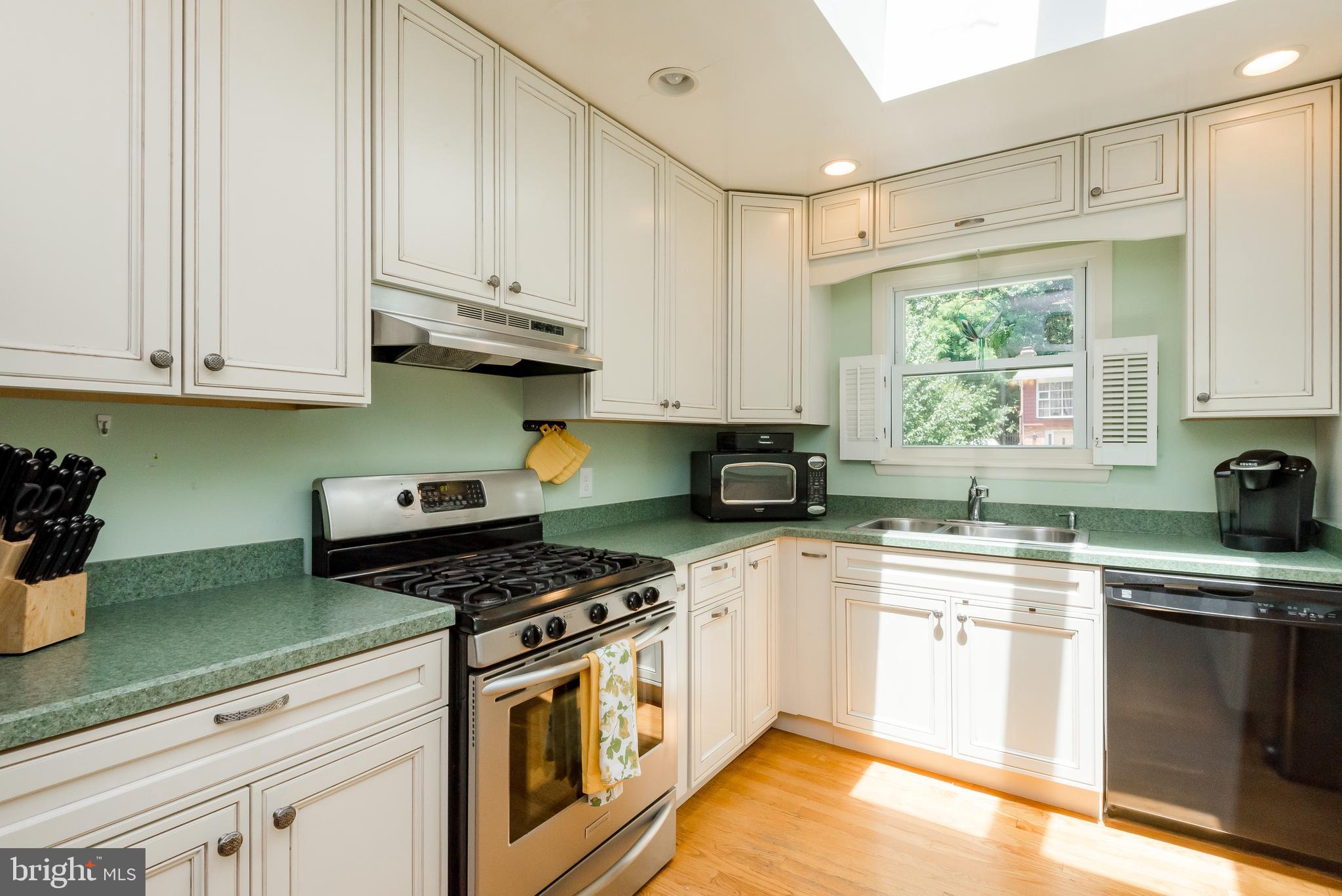 107 Bosun Road Arnold, MD 21012 - Photo 13 of 45 Kitchen