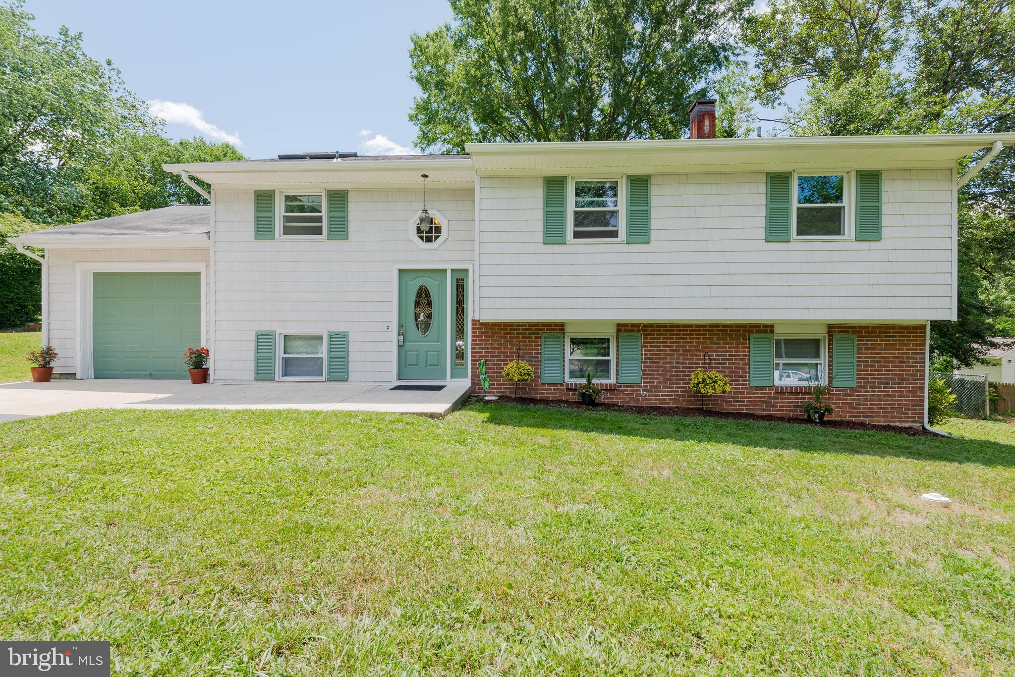 107 Bosun Road Arnold, MD 21012 - Photo 3 of 45 Front Exterior