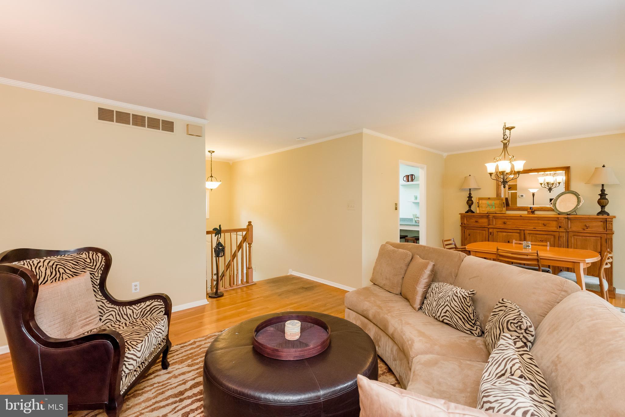 107 Bosun Road Arnold, MD 21012 - Photo 8 of 45 Living Room