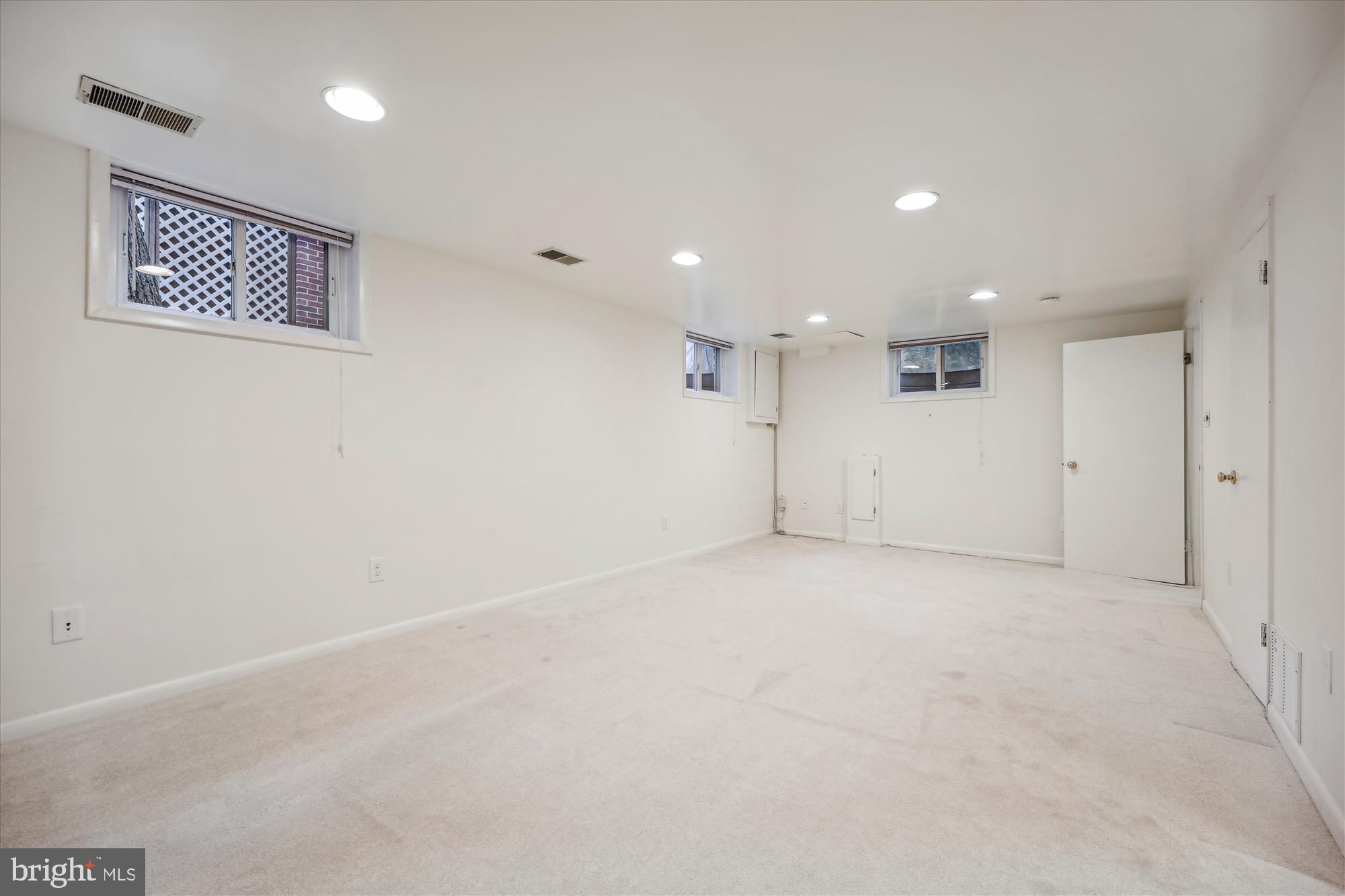 1502 Live Oak Drive Silver Spring, MD 20910 - Photo 35 of 46