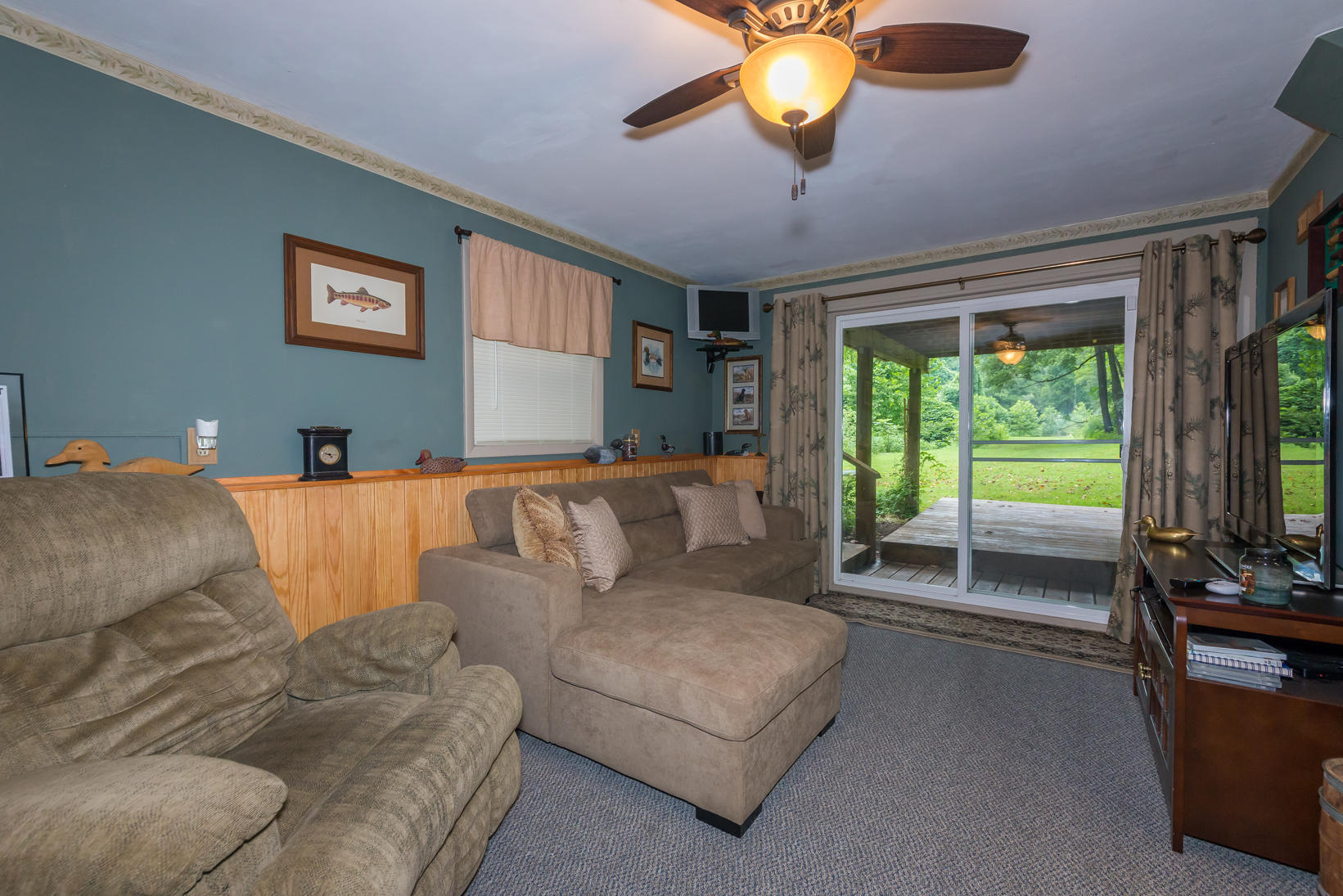 7671 Mt Chestnut Road Roanoke, VA 24018 - Photo 42 of 48 IMG_2123