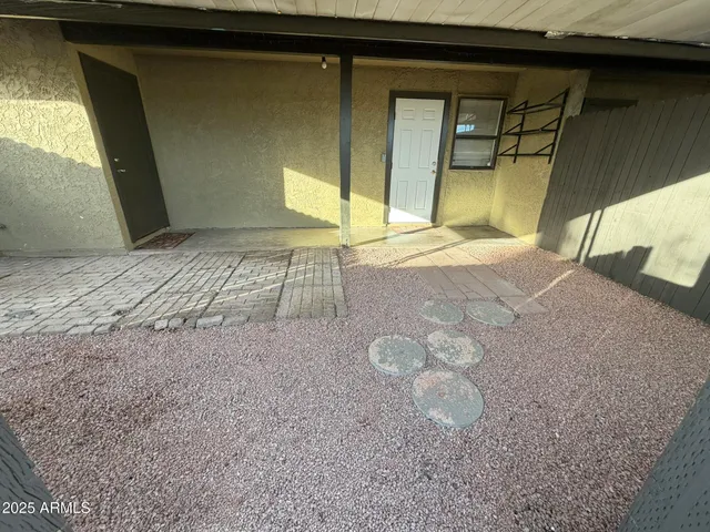 $1,300 | 463 North 64th Place, Unit 1, Mesa, AZ 85205