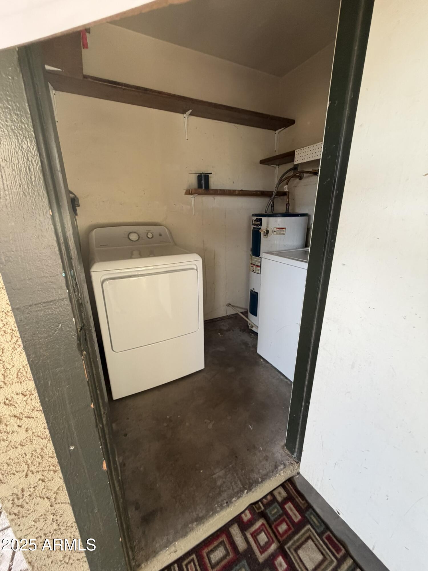 463 North 64th Place, Unit 1 Mesa, AZ 85205 - Photo 19 of 19 a utility room with dryer and washer
