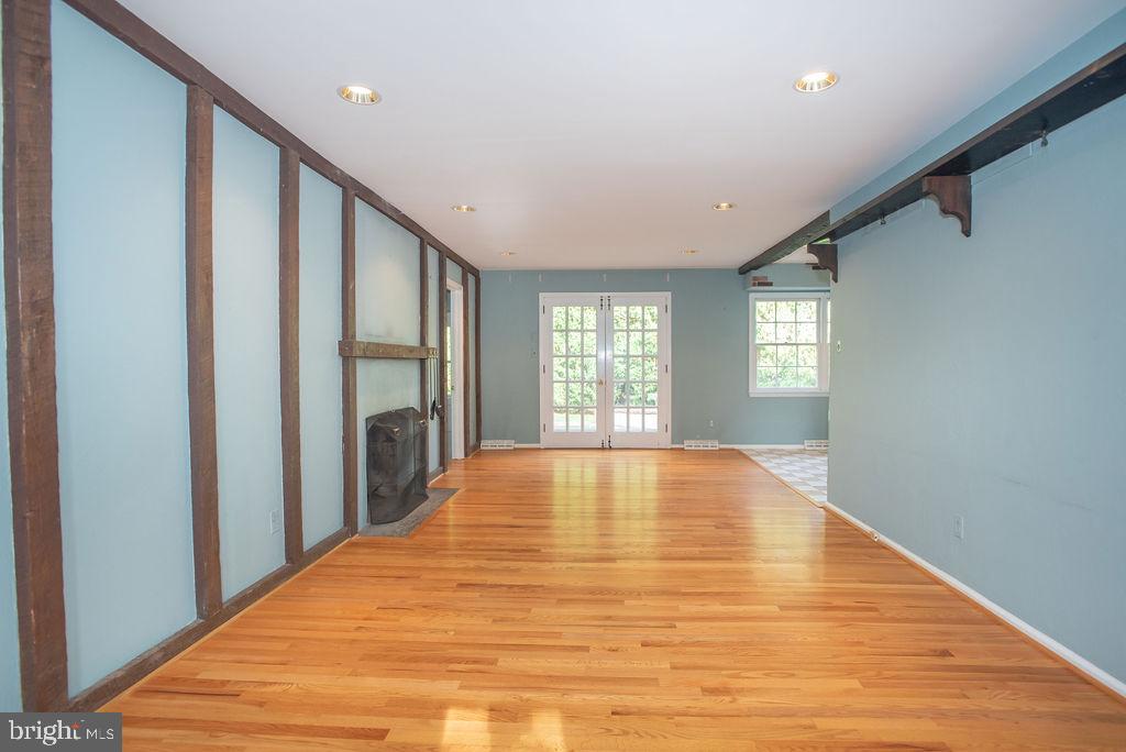 6 Forge Road Newark, DE 19711 - Photo 17 of 26 Tons of natural light
