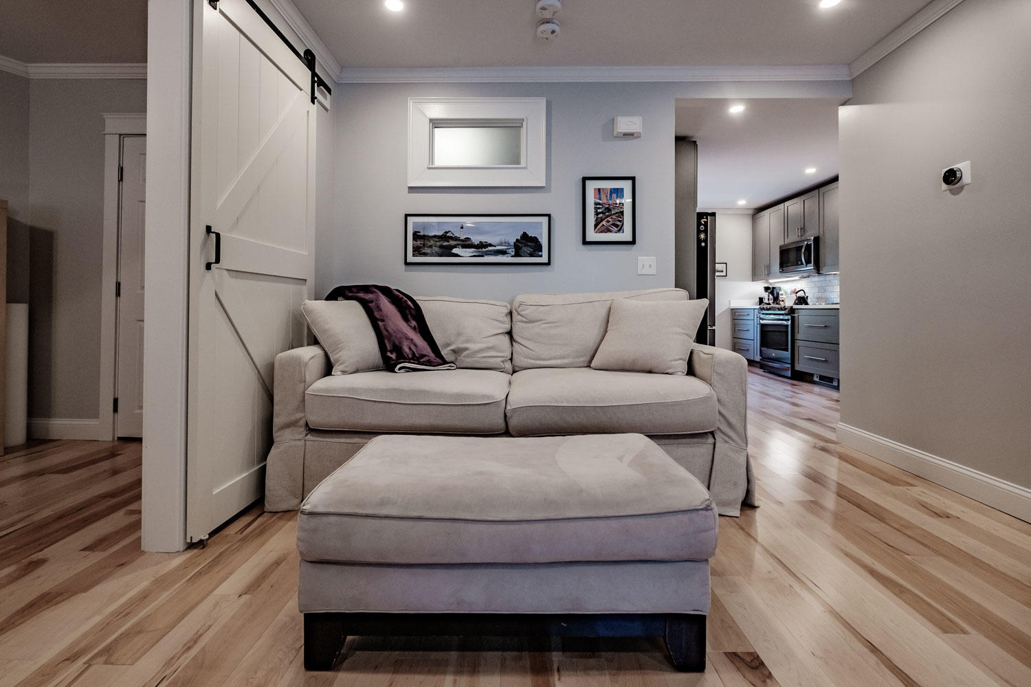 537 Shore Road, Unit 3 Cape Elizabeth, ME 04107 - Photo 11 of 20 LR couch