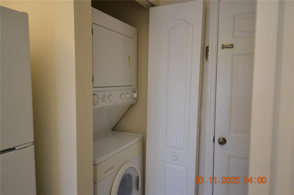 204 Hemingway Drive Oldsmar, FL 34677 - Photo 11 of 35 a utility room with dryer and washer