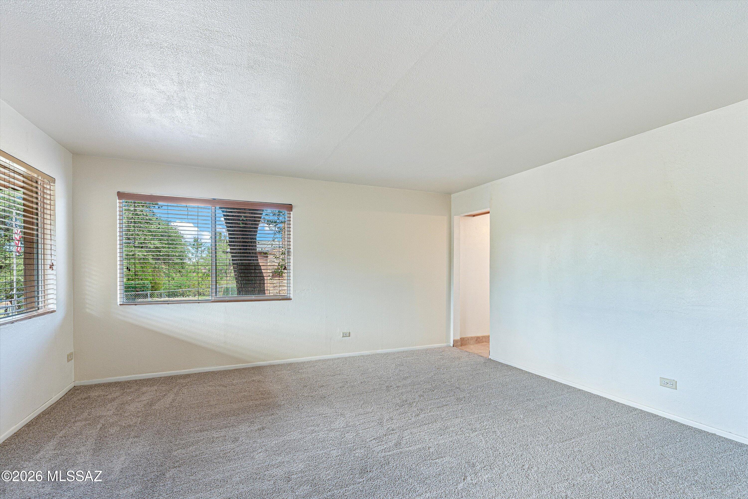 715 North Cody Loop Road, Unit 1 Oracle, AZ 85623 - Photo 6 of 25 06-Living Room
