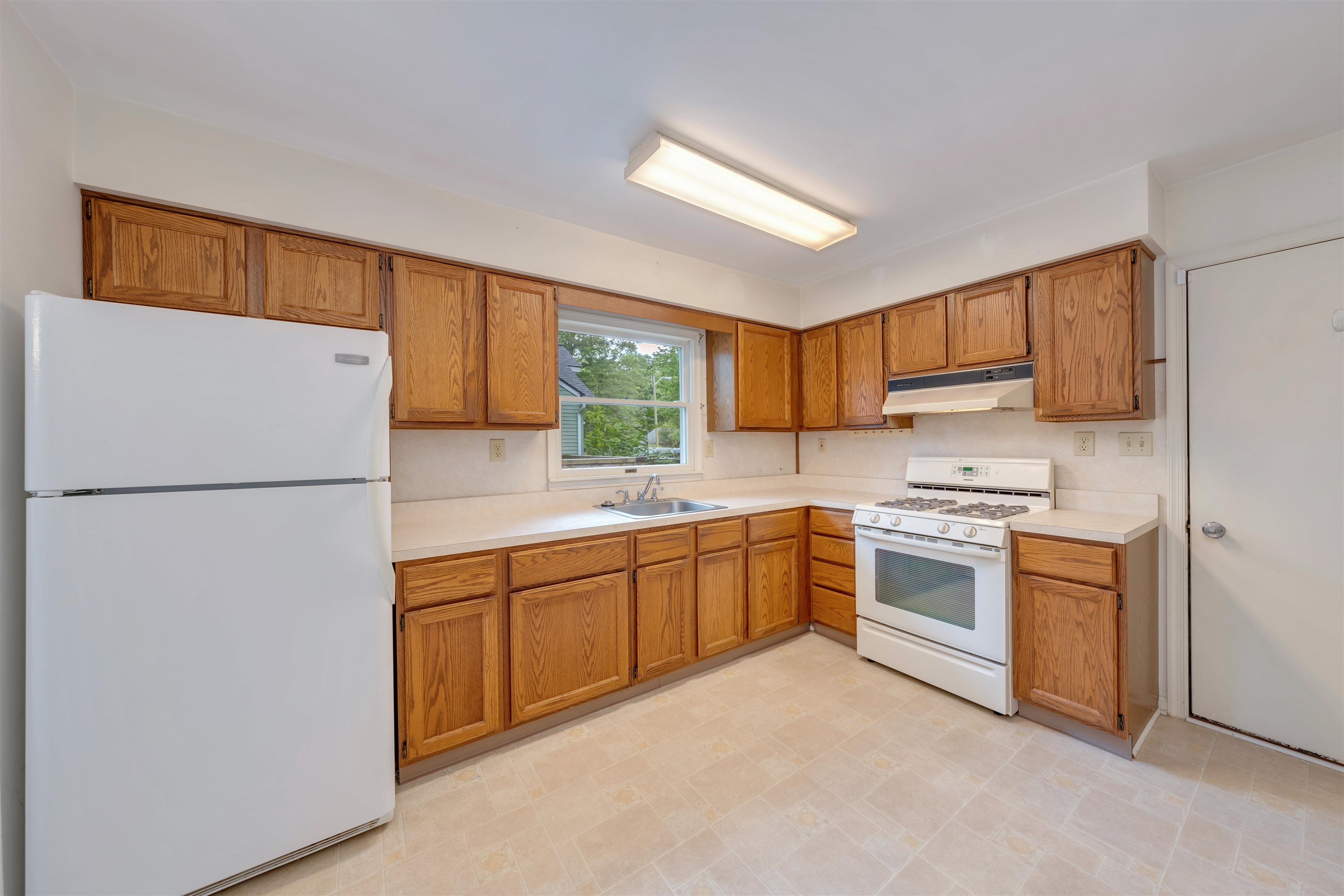 62 Capewoods Road North Cape May, NJ 08204 - Photo 12 of 47 Gallery Image 12