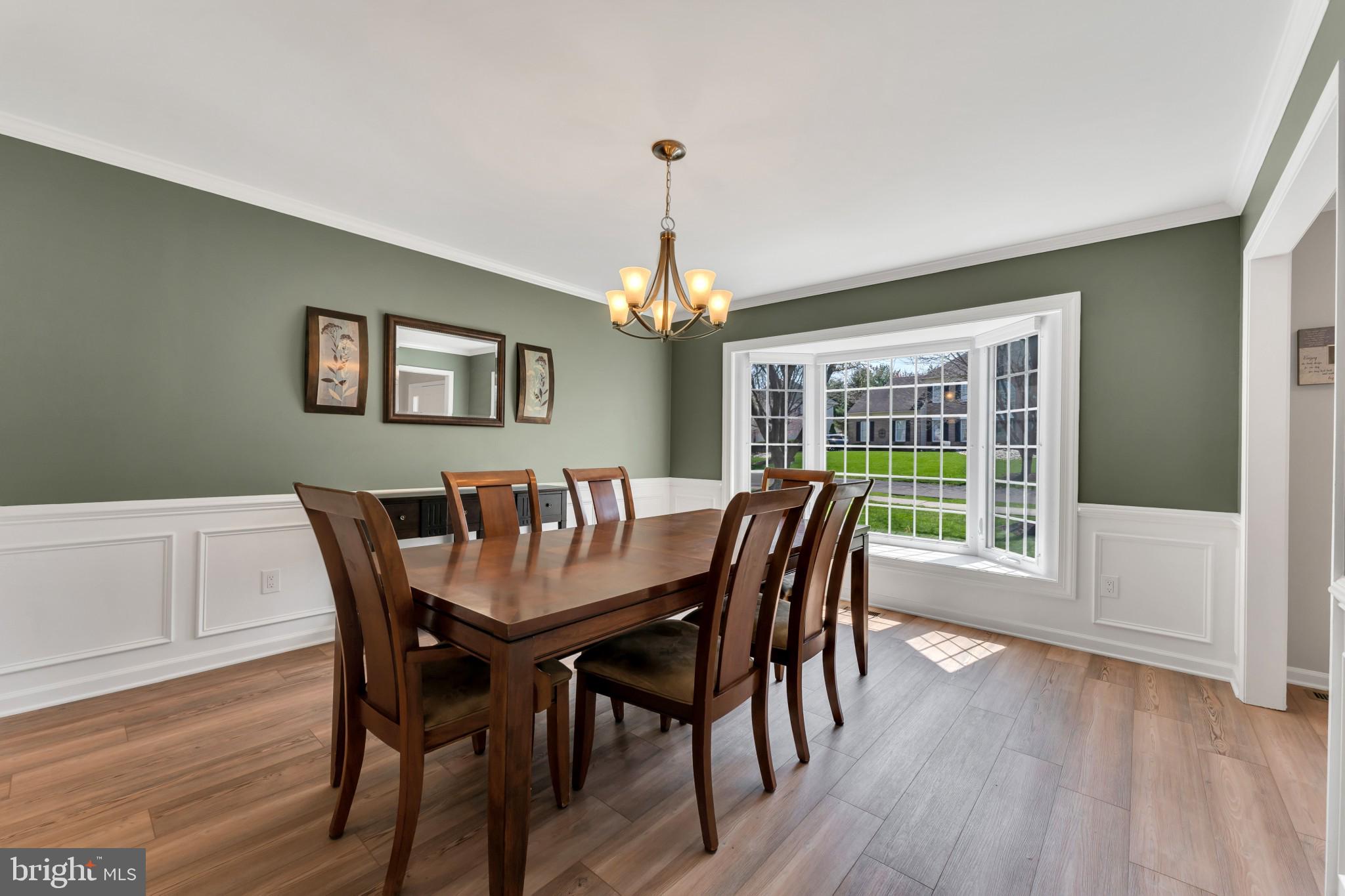 1447 West Rockspray Road Jamison, PA 18929 - Photo 9 of 28 Dining room