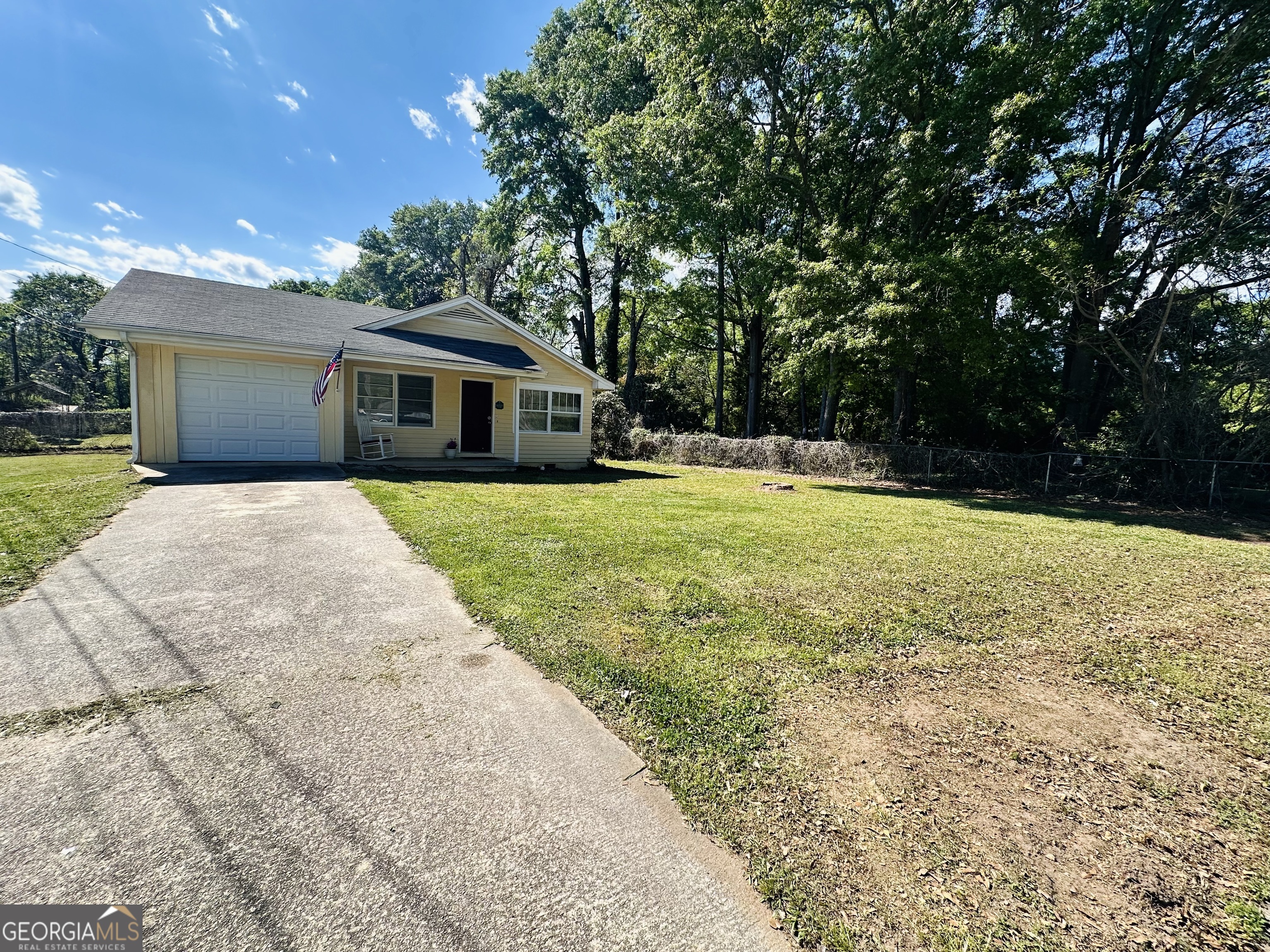 514 South Broad Street Toccoa, GA 30577 - Photo 19 of 22 a view of a house with a yard