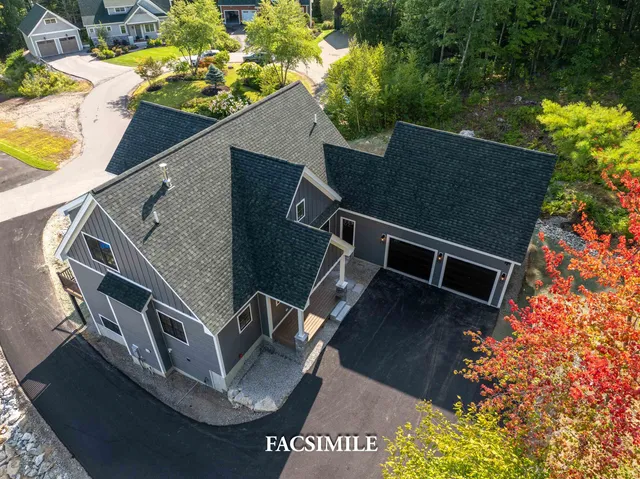 $4,100,000 | 27 First Pt Road, Moultonborough, NH 03254