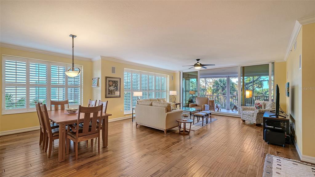 3621 North Point Road, Unit 301 Osprey, FL 34229 - Photo 7 of 95
